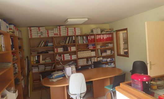 LOCAUX PROFESSIONNELS à CHÂTEAUROUX-LES-ALPES