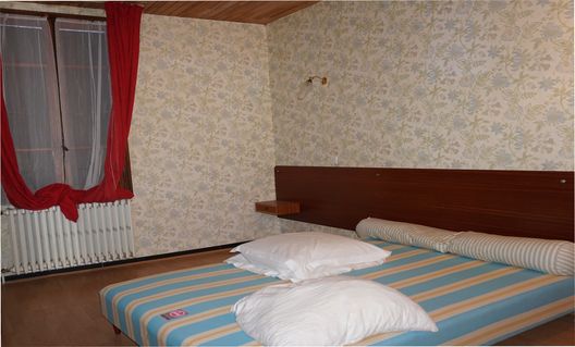 HÔTEL-RESTAURANT - VALGAUDEMAR 05800
