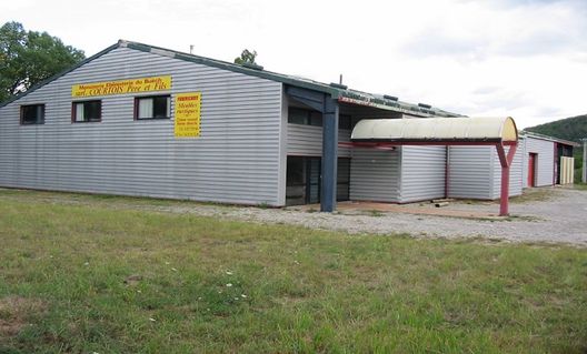 Bâtiment industriel à proximité de Gap, Aspres-sur-Buëch 