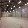 entrepôt 600 m²