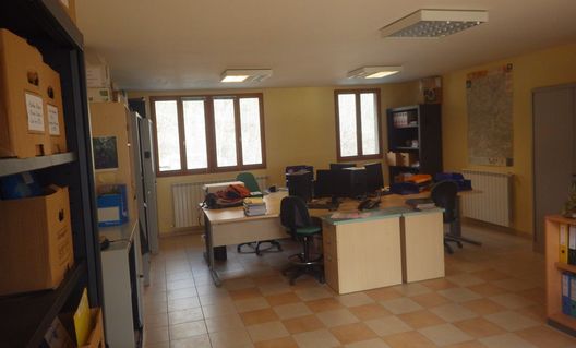 LOCAUX PROFESSIONNELS à CHÂTEAUROUX-LES-ALPES